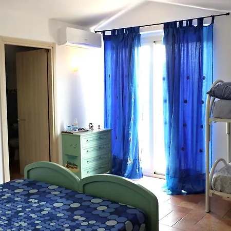 Algi Bed and breakfast