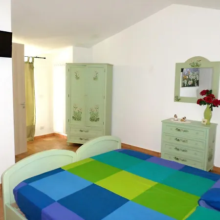 Algi Bed and breakfast