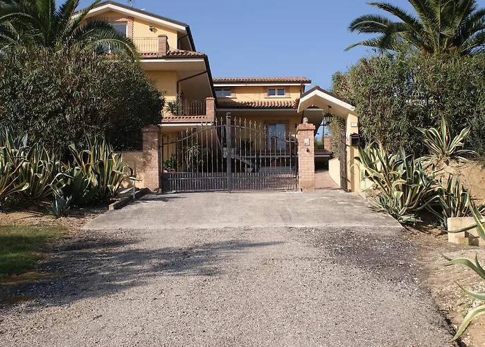 فندق مبيت وإفطار Algi 4*