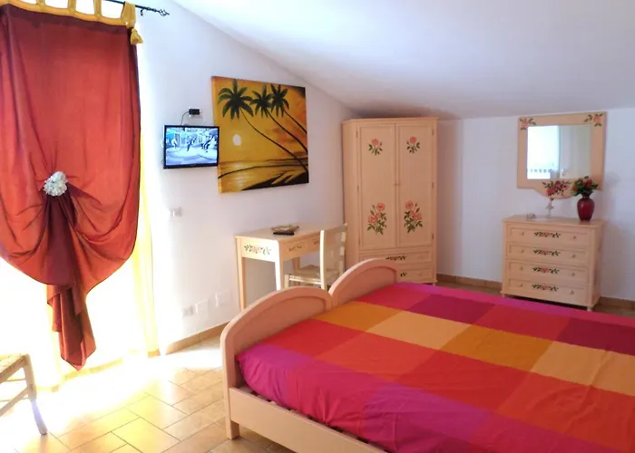 Algi فندق مبيت وإفطار Corropoli