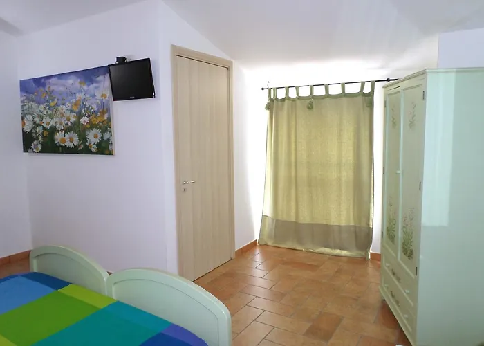 Algi فندق مبيت وإفطار